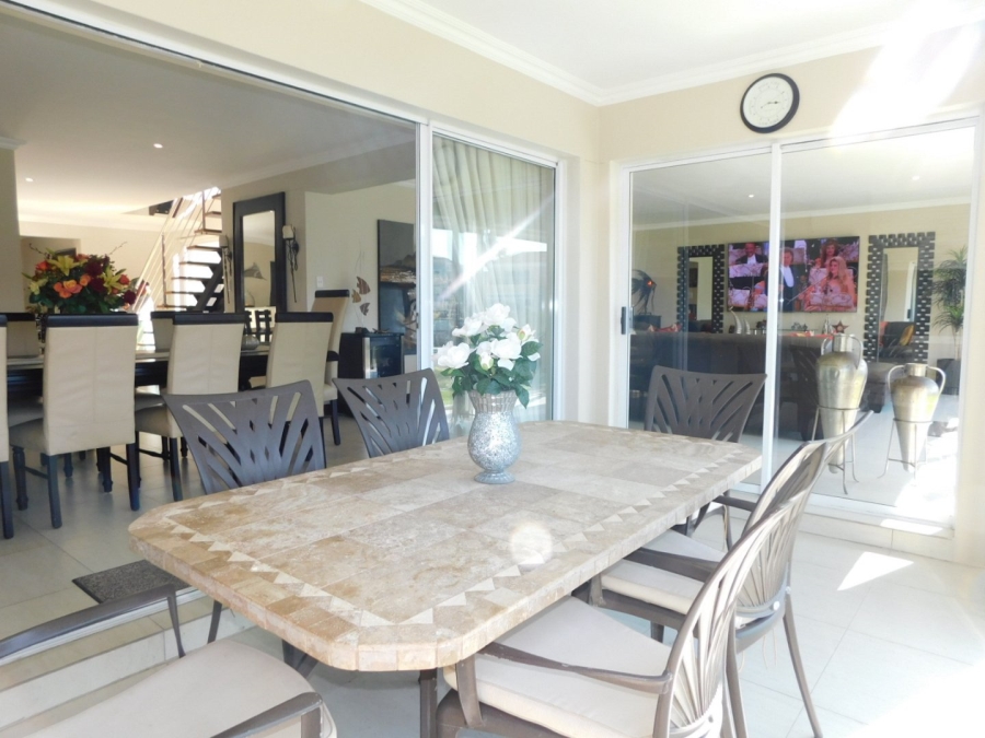 4 Bedroom Property for Sale in Harbour Island Western Cape